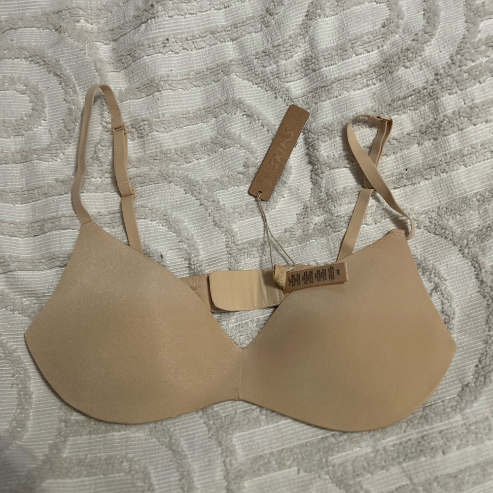 SKIMS Tan Molded Cup Bra with Adjustable Straps